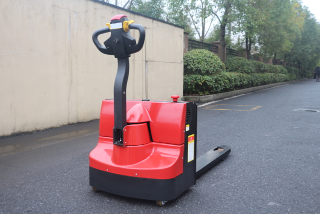 Retail Industry Forklifts